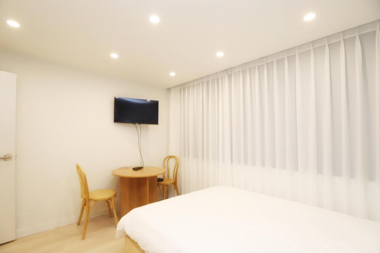 Dada House Aparthotel Seoul Bagian luar foto