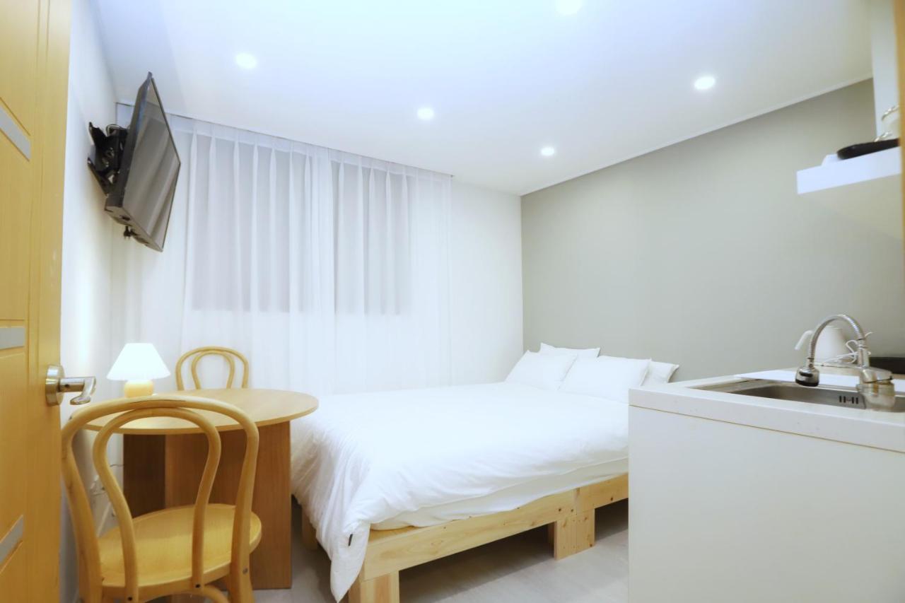 Dada House Aparthotel Seoul Bagian luar foto