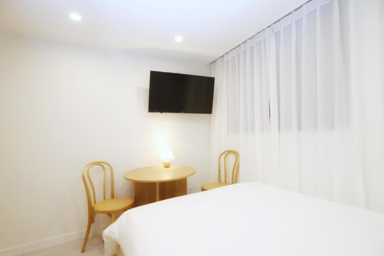 Dada House Aparthotel Seoul Bagian luar foto